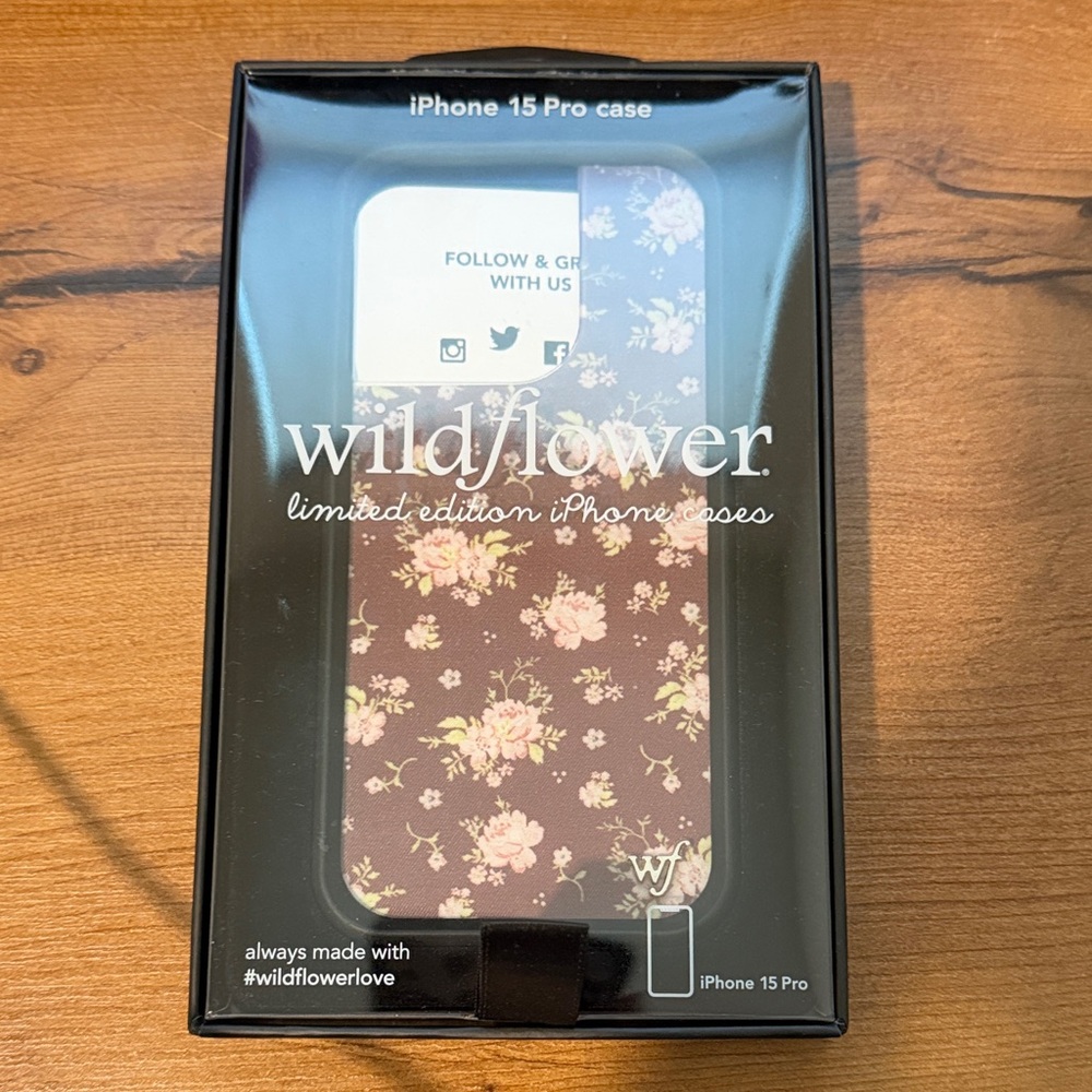 Wildflowers iPhone 15 Pro Case - brown Floral